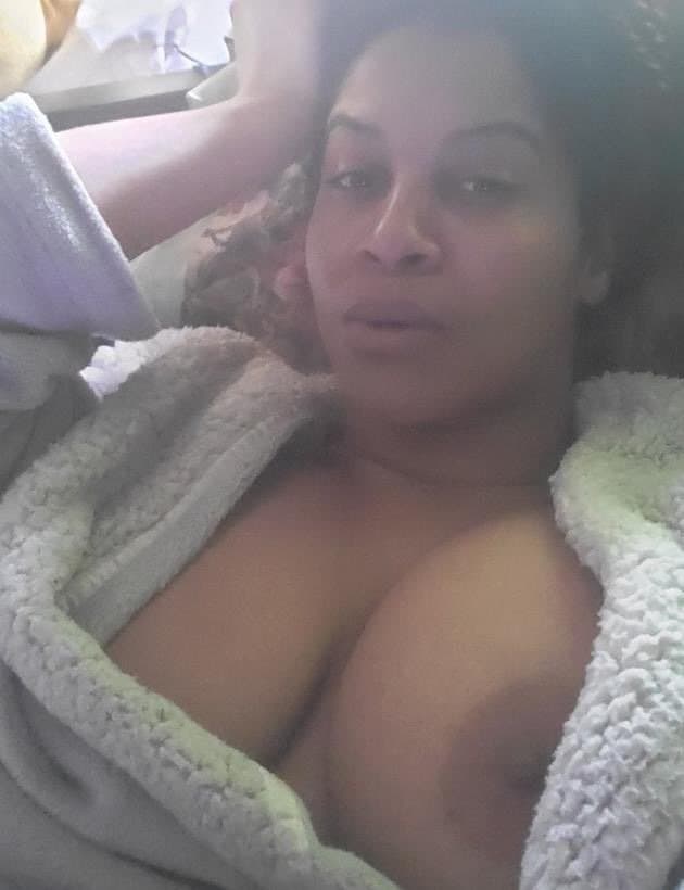 Titty show ????? TITTY ALERT ?