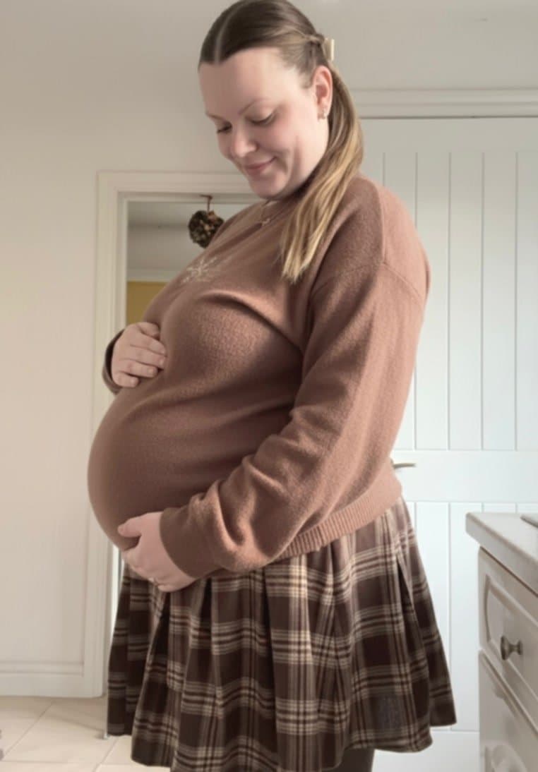 Pregnancy hormones have me humping anything in sight