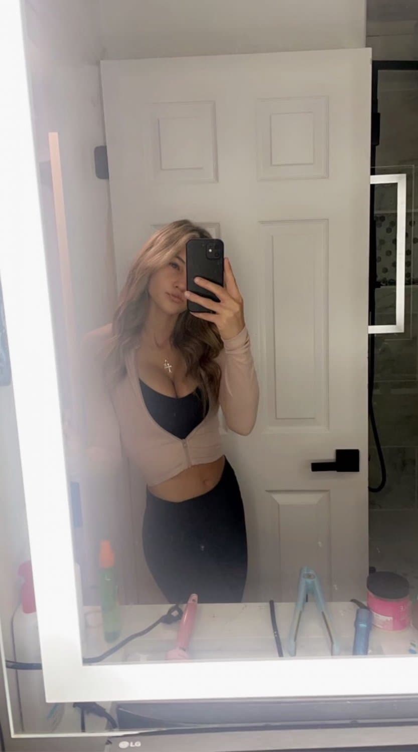 19 yo college freshman takes it in the ass