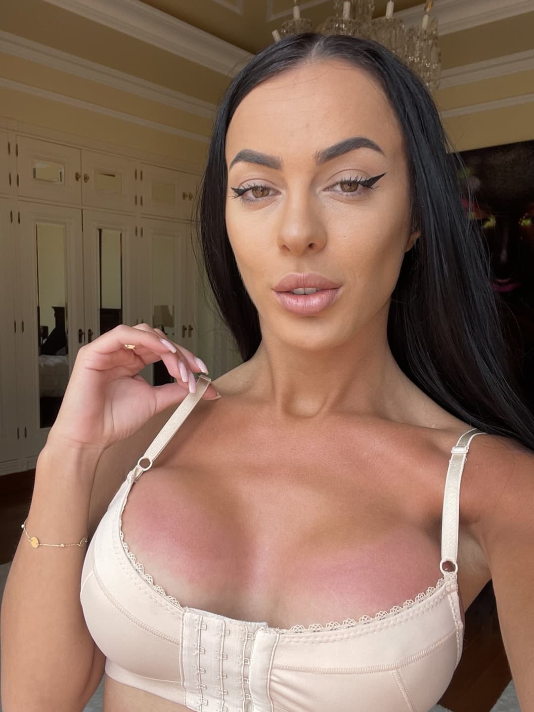 My girlfriends sexy sister