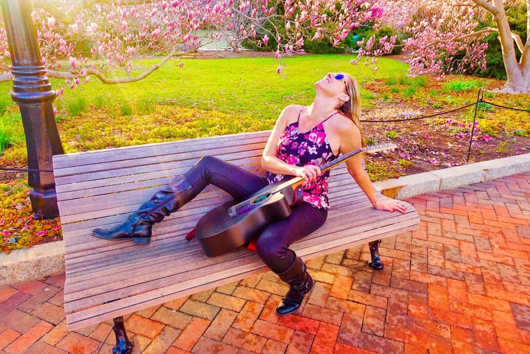 Musician Julie & wholesome Melissa stripped naked at a bar contest circa early 2000’s