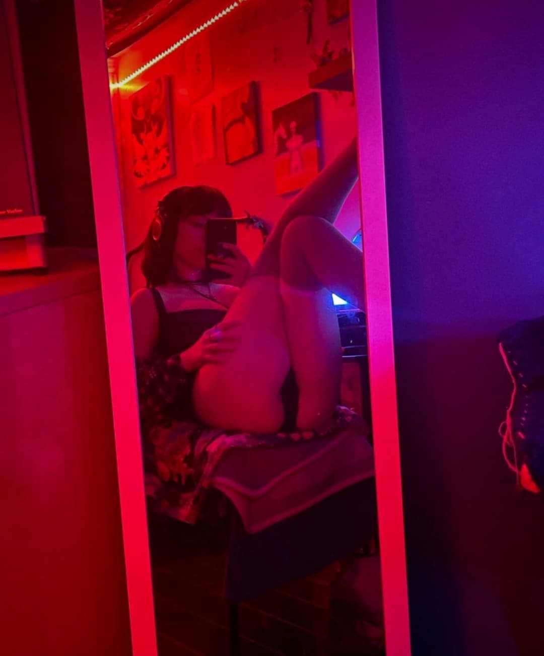 Uwucaptain666 pics that make ur dong explode (2)