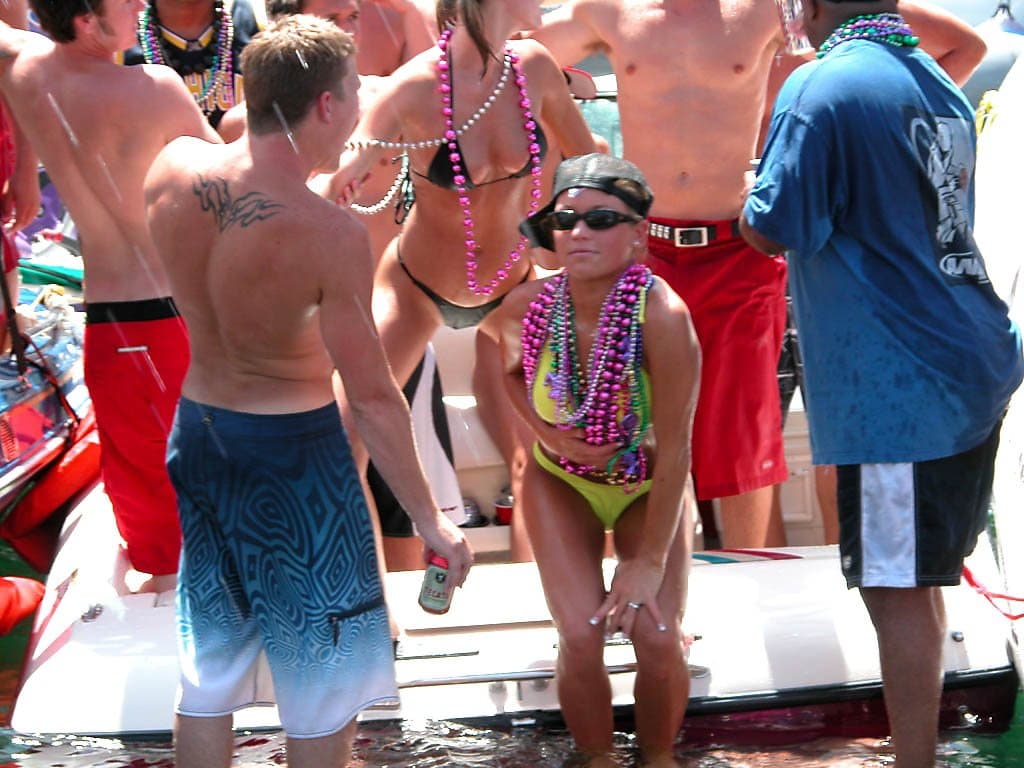 Unknown Hottie, Lake Havasu Memorial Day Weekend 2003 Pt. 1