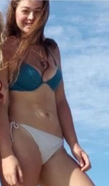 Peter & Piper get frisky in the pool. NEW slut Piper