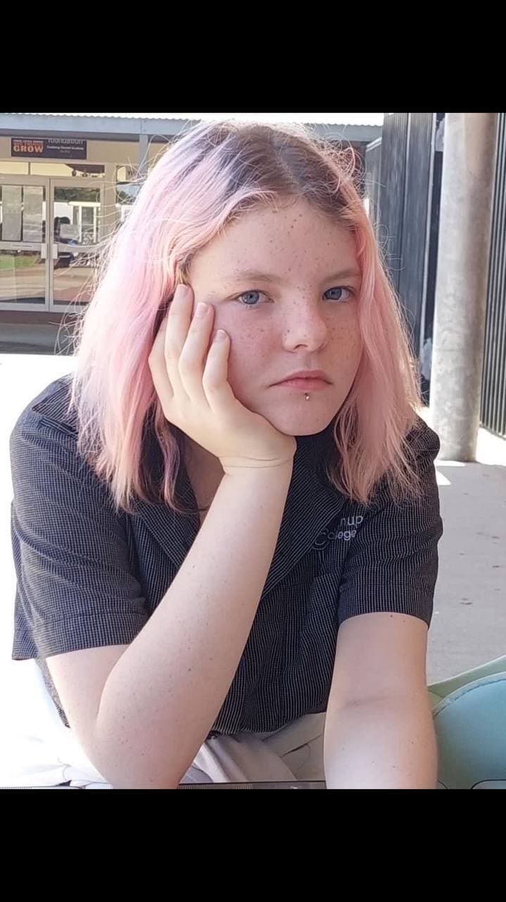 Aussie slut Evelyn Mavin