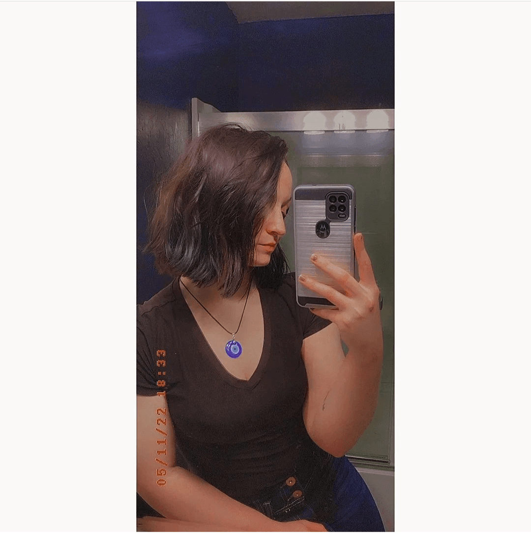 Sexy little Goth Bitch would be so satisfying to double stuff. Great titties too.