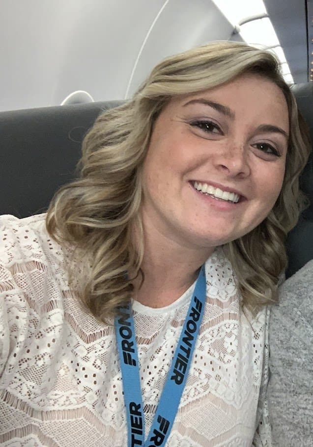 #38 Kelsey: Another Bimbo Frontier Flight Attendant