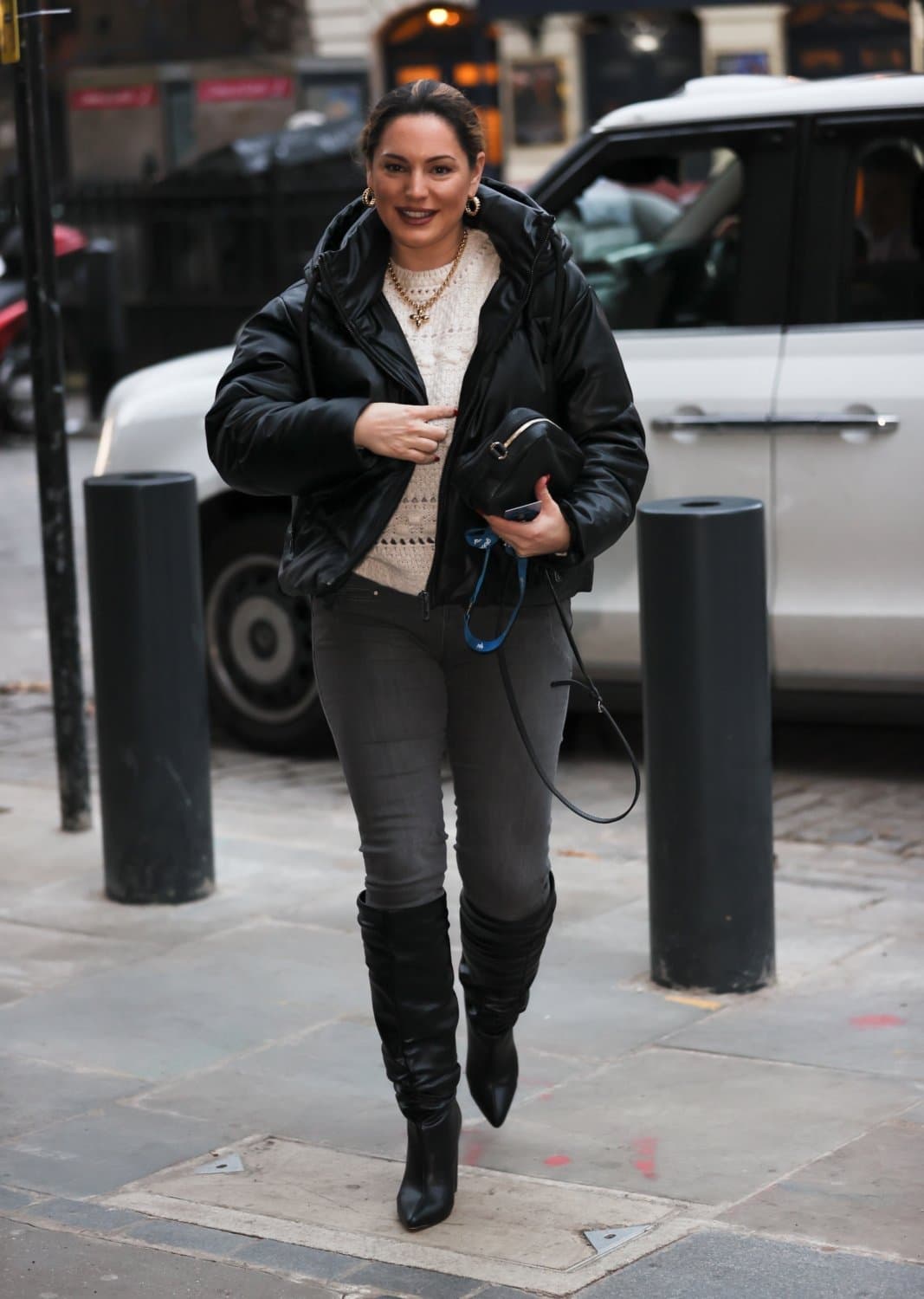 Kelly Brook - Black Knee High Leather Boots