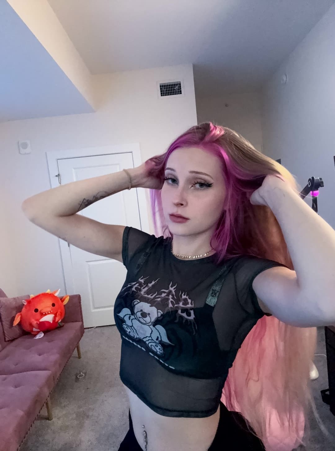 I had a hard day at work, now I need a hard dick at home