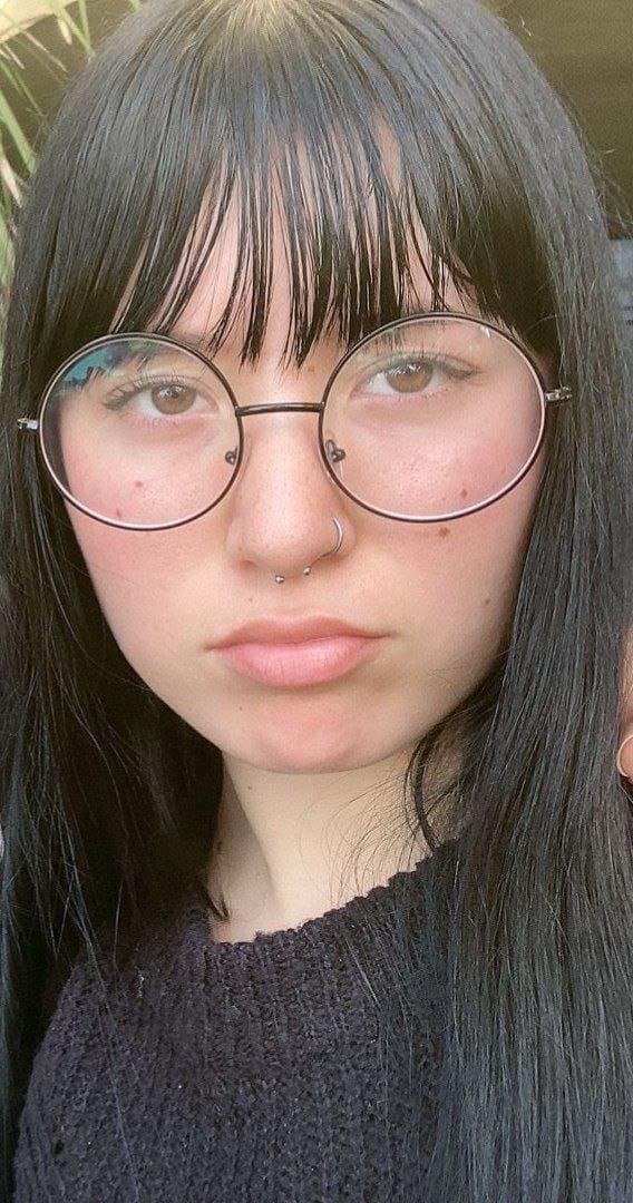 Cornudo con puta gótica culona