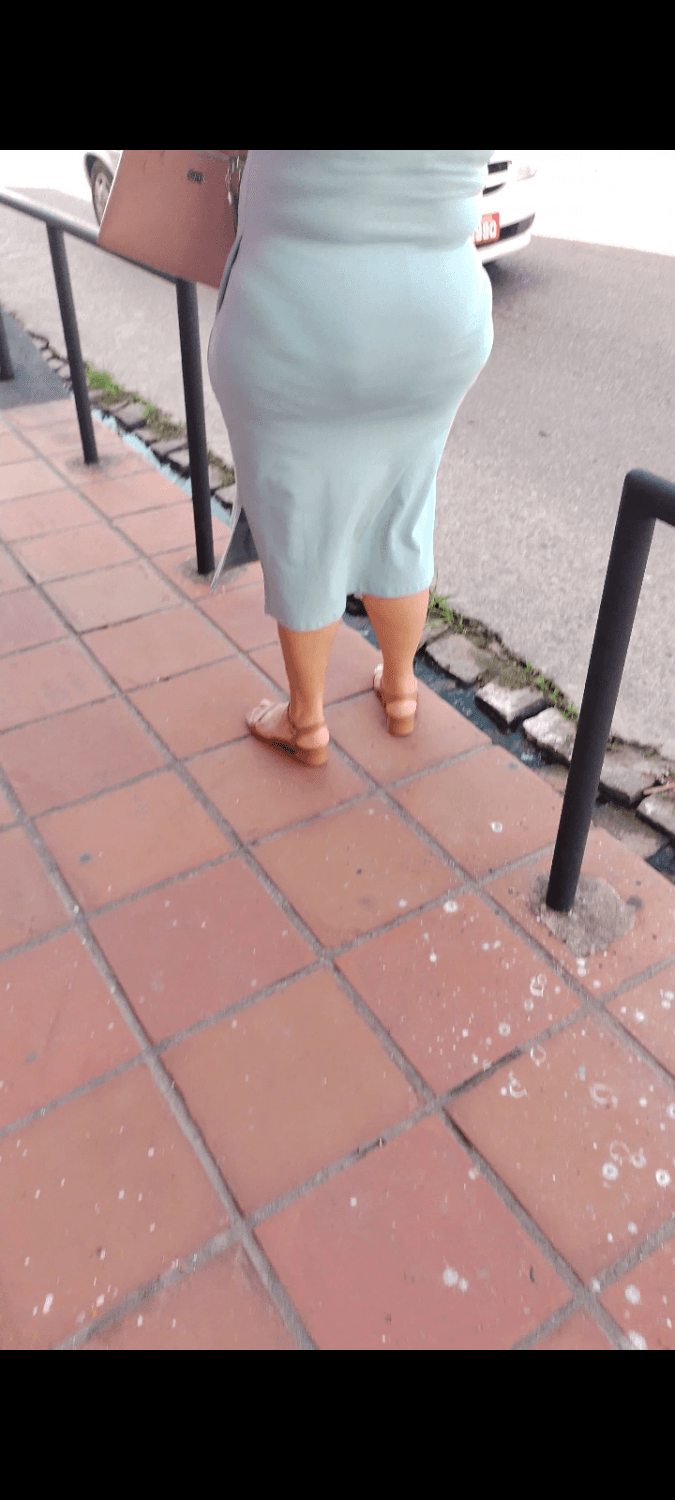 Crente do bundão cheio de celulite