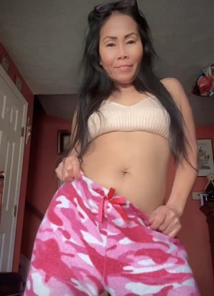 SEXY PINAY MILF ELMA