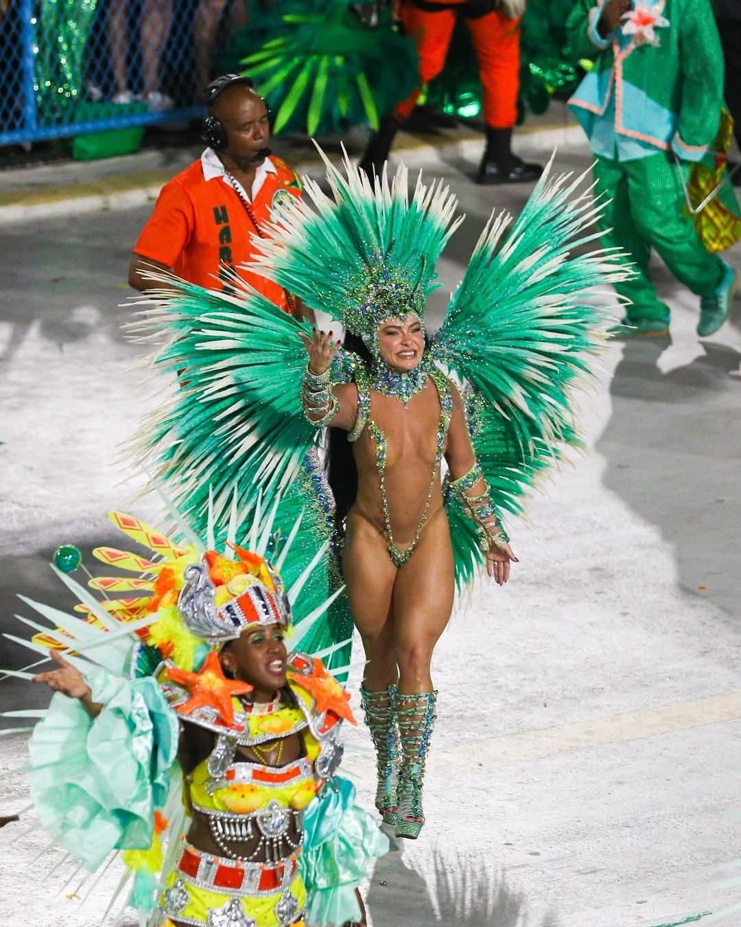 Latina pop icon, anal from BBC bodyguard, cumshot drips into pussy