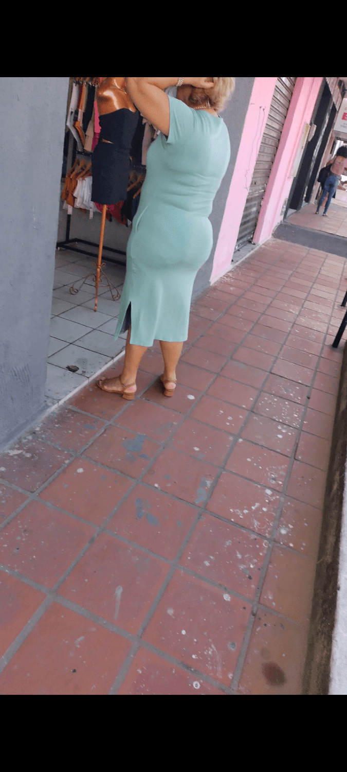 Crente do bundão cheio de celulite