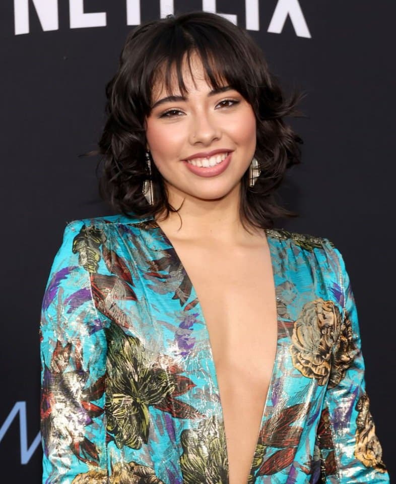 ( not complete yet ) Xochitl Gomez Faceporn #1 ( contest winner )