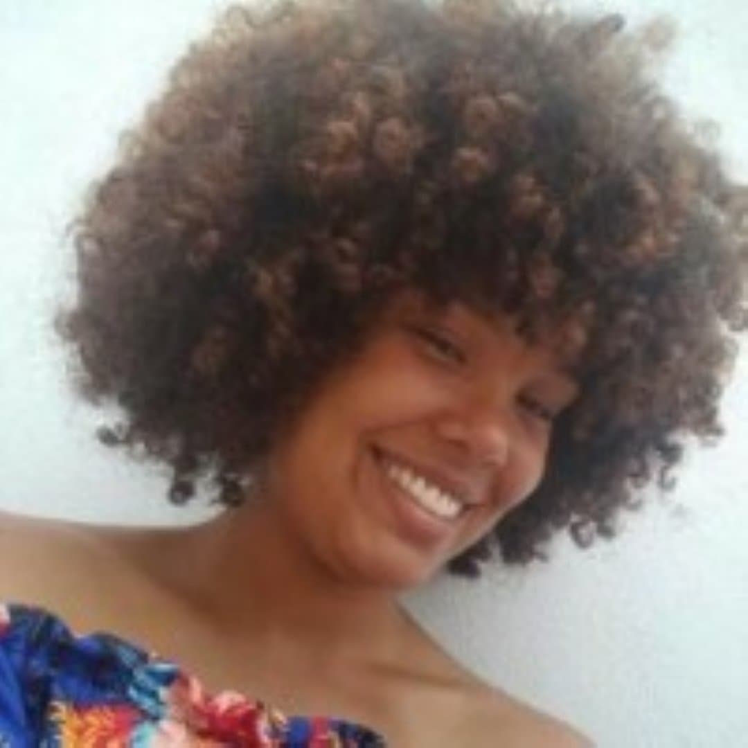 Letícia, 20, Brazil