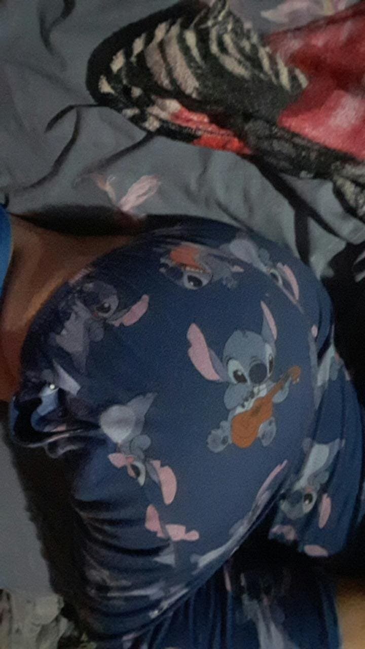 Turra culona gimiendo se deja coger