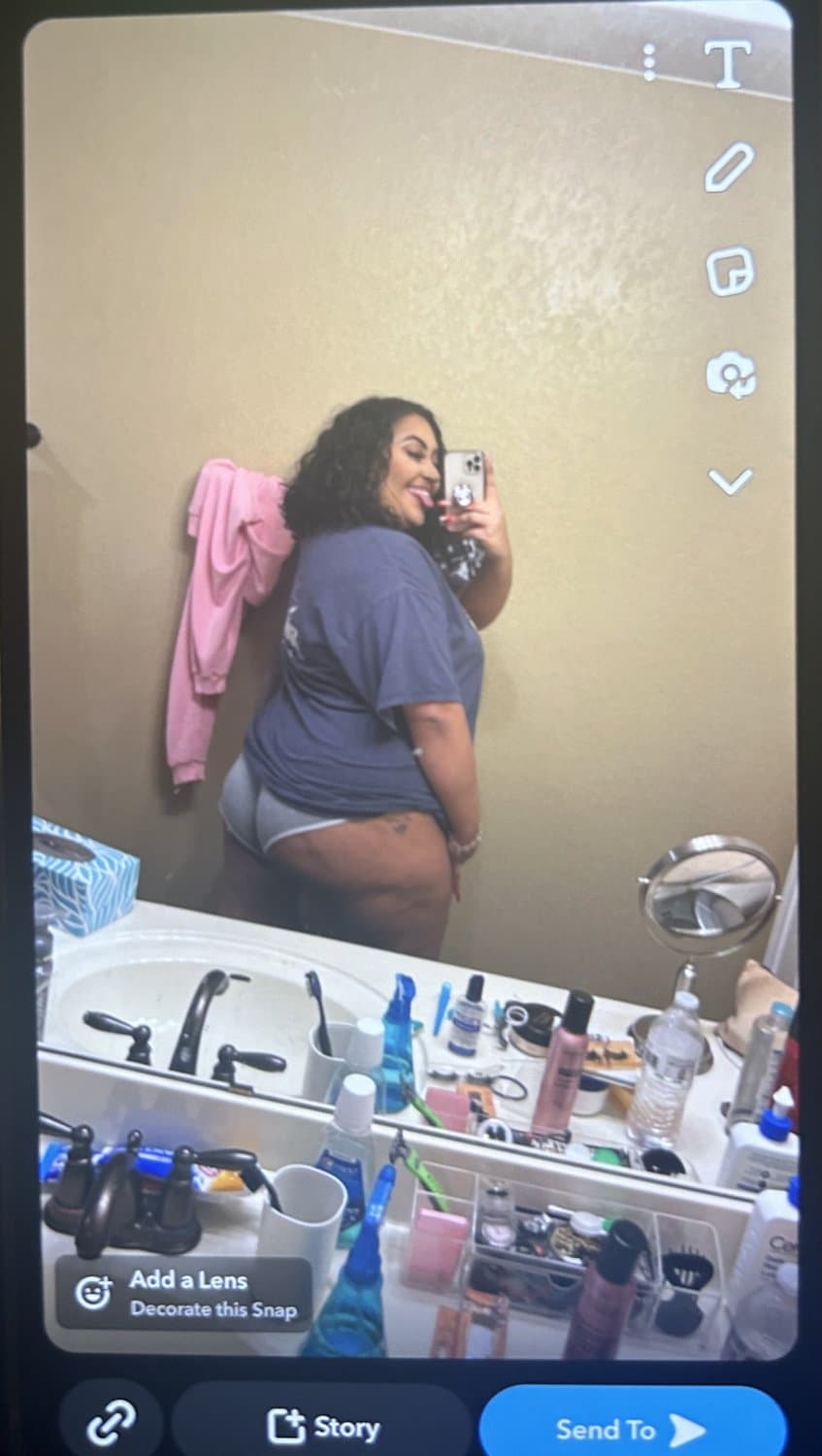 Puerto rican baddie My Eyes Only on snap