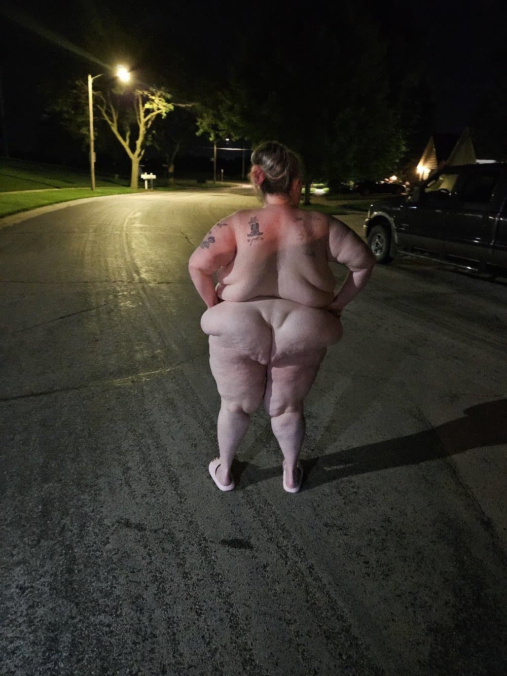 Nasty Public Fat Bitch Aprill Thompson is addicted to BBC