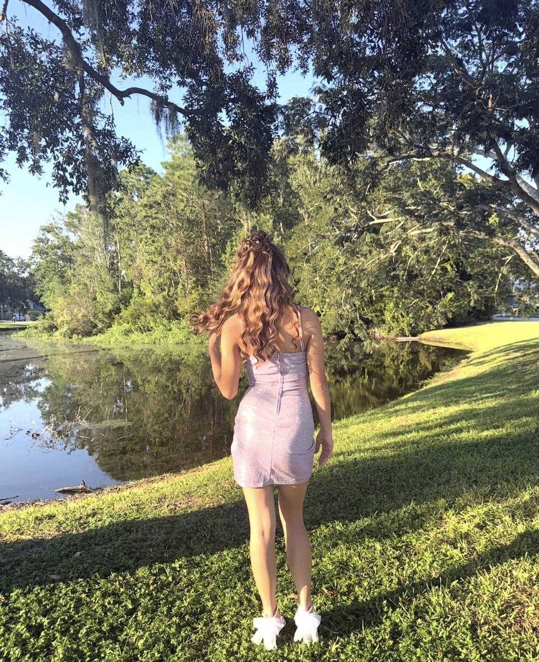 Petite teen arches her back on snapchat