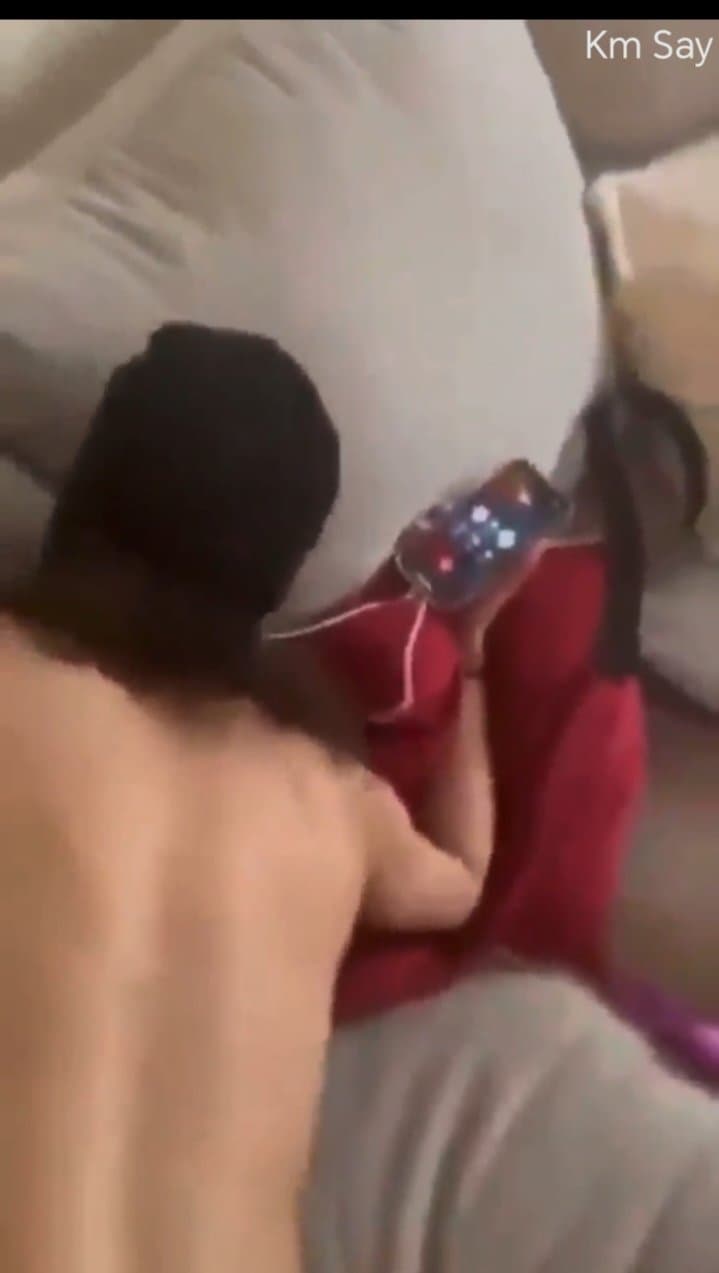 Esposa zorr4 infiel, contesta llamada mientras la están cul34ndo agunanta su gemido, d perr4 cock