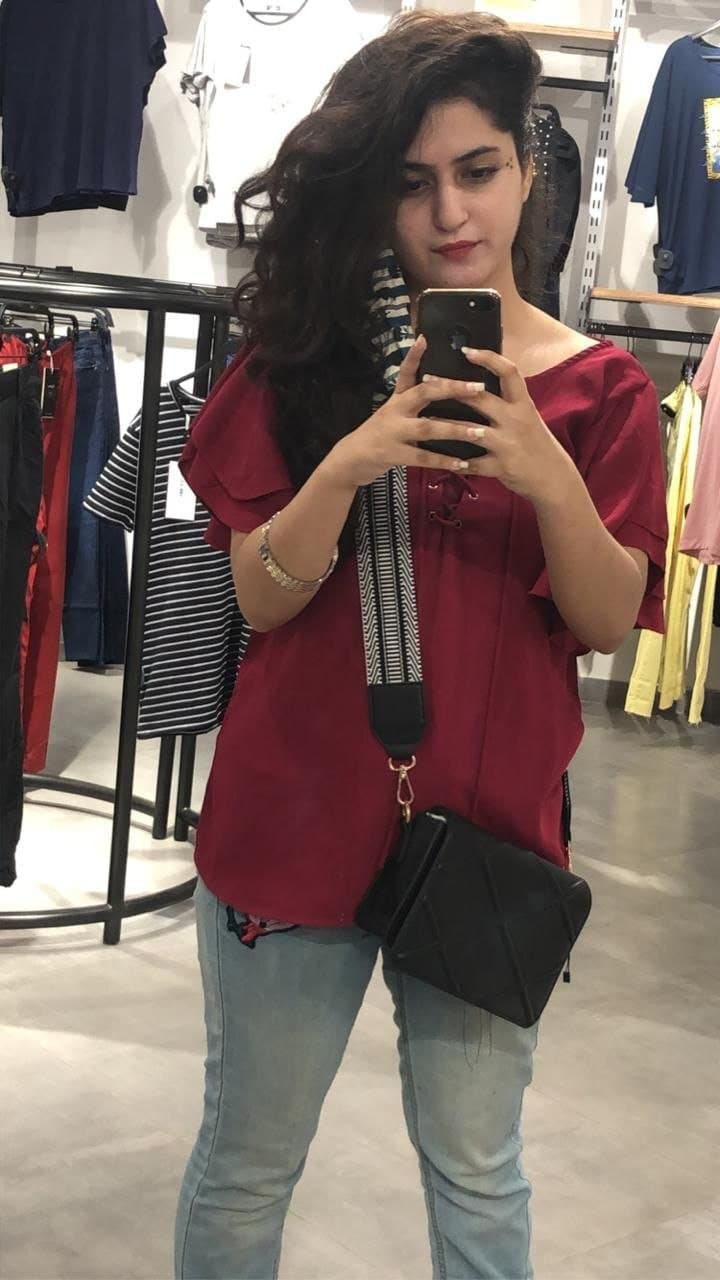 Click to view full size Pakistani girl sexy Resham gul Insta reshug1212 snap reshu121 num 03422278042