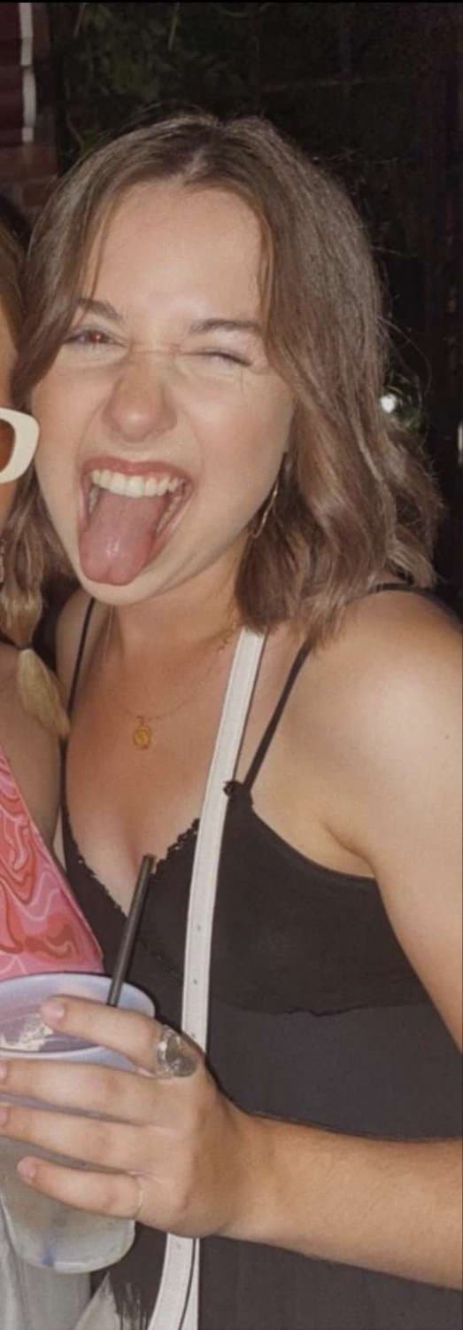 She will always be my favourite. 20 year old sarah exposed