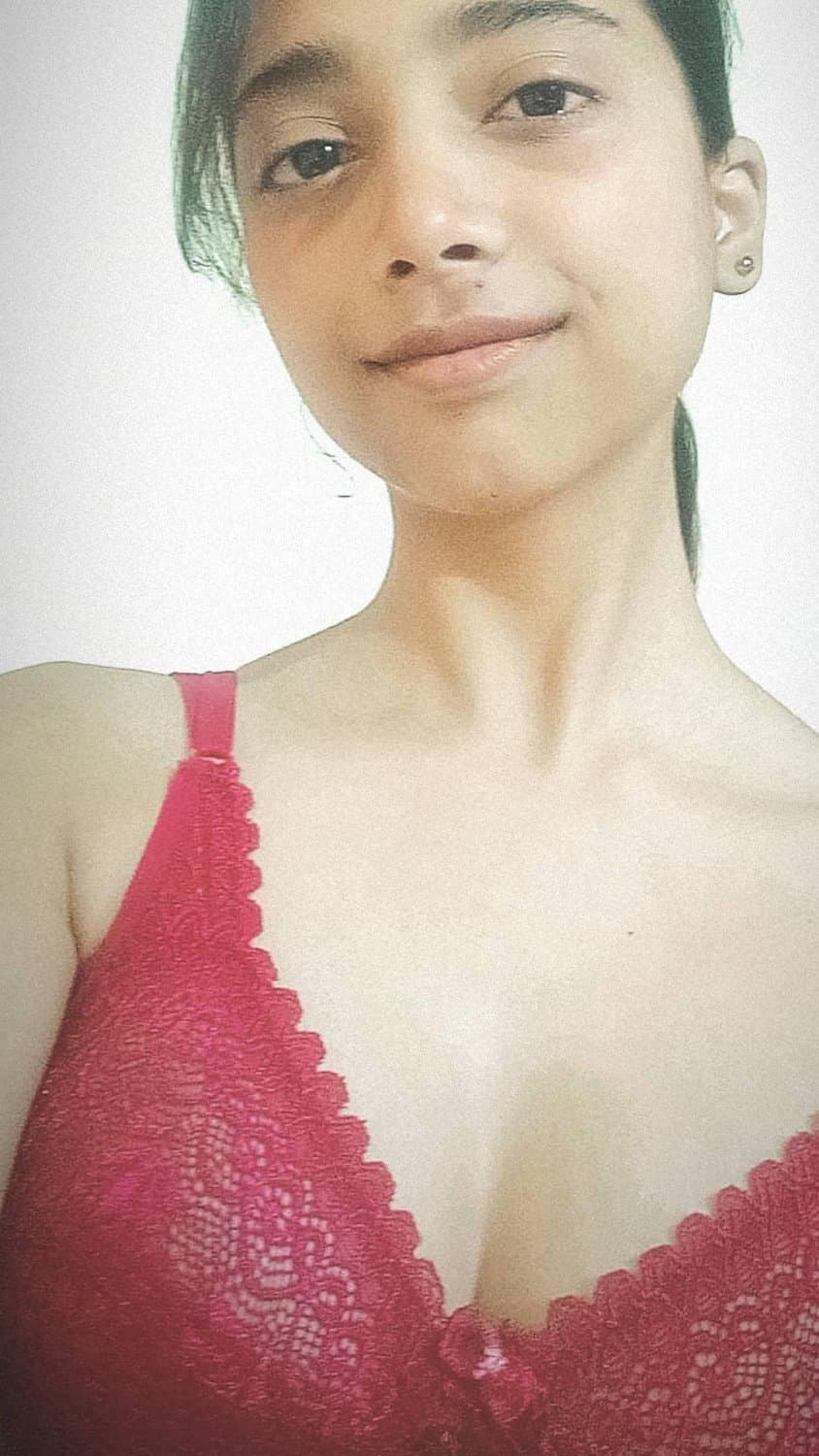 sweet massive indi teen titties