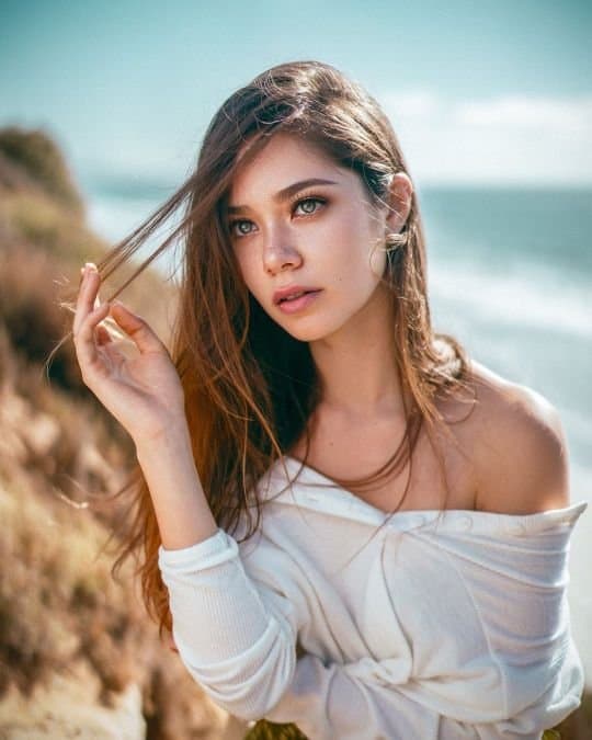 Mixed German-Korean model MELODI FLACK deserves your baby oil covering her pretty face