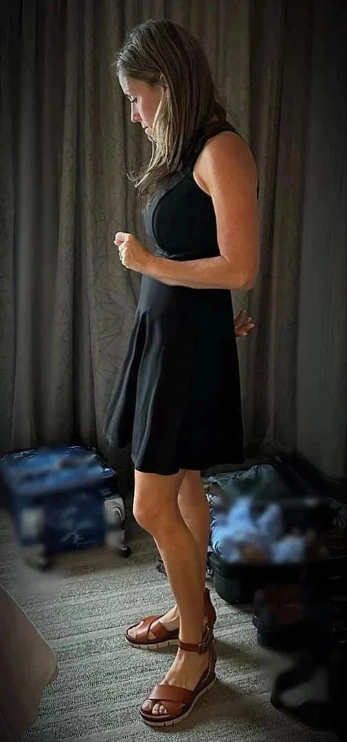 big mommy tits and tanlines on this slut...."lizzy" deserve to be shared