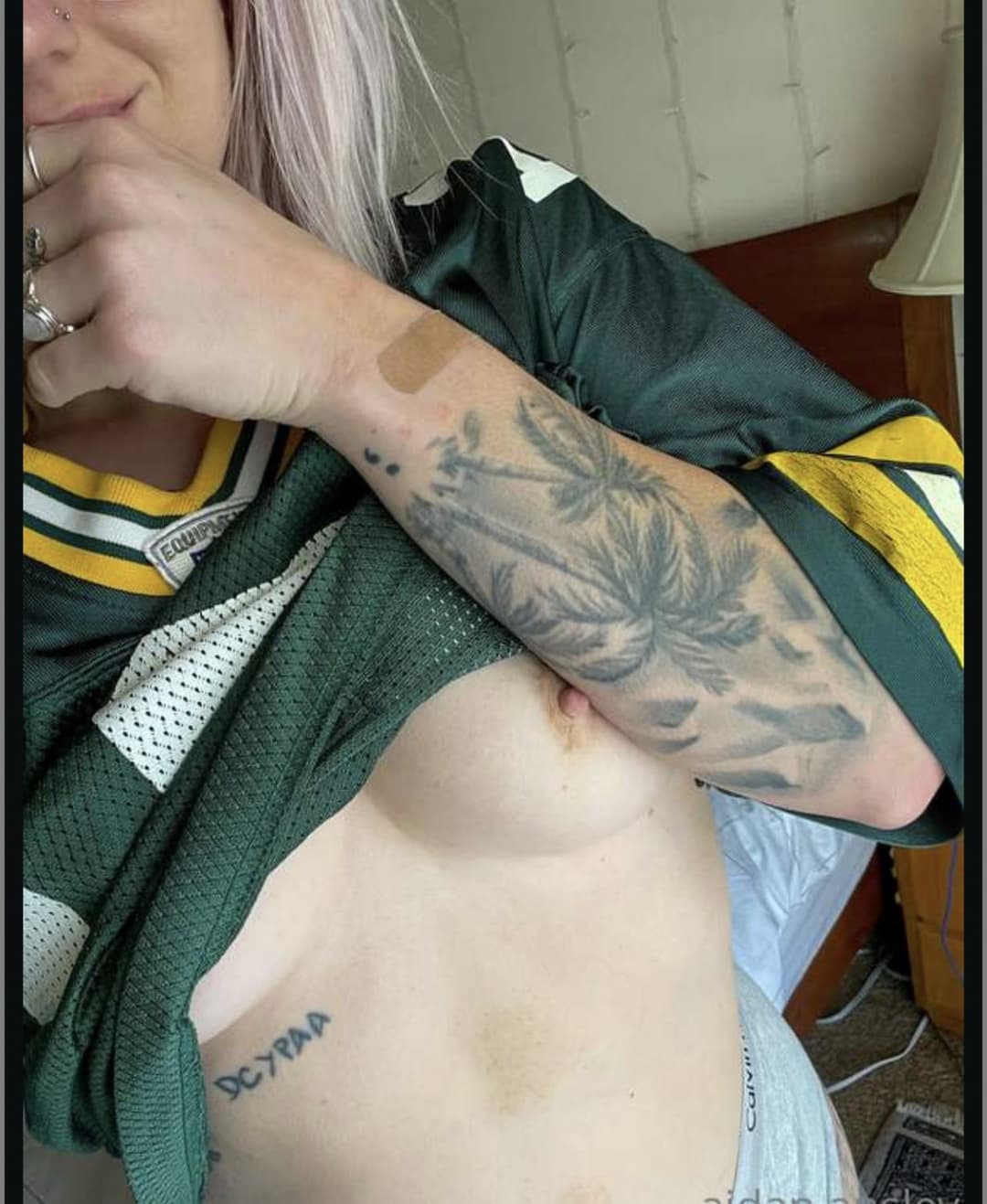 Horny Amateur Sluts Nude (Football Edition)