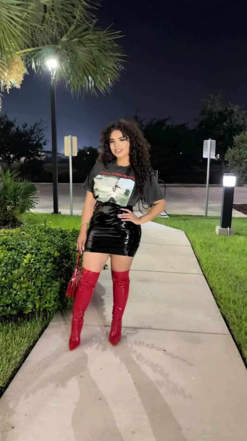 Everyone go message Serenity Vela on Facebook and tell her to start an Onlyfans