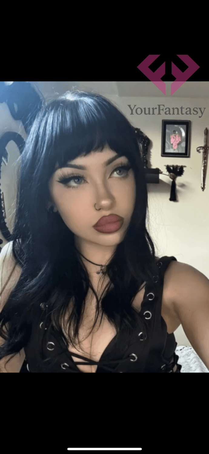 Your Fantasy - Teen gothic girl with a big ass giving the best blowjob AI (DM for custom requests)