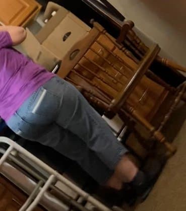 Thick Ass Gilf Helps Her Dad David Move While I Take Creepshots