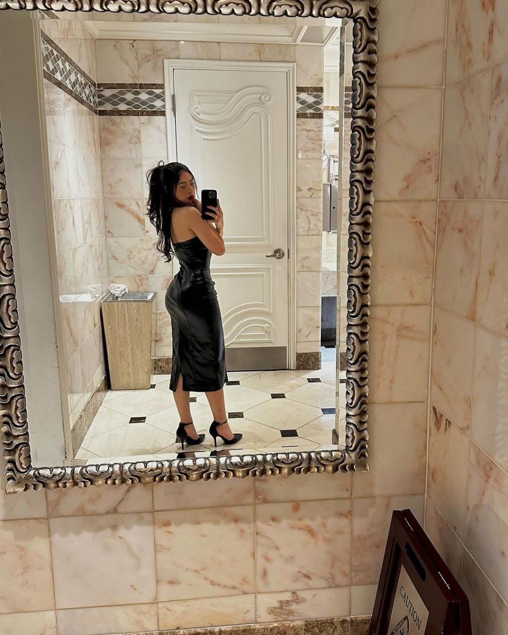 Slutty Latina Teen Gets Pumped By Cock Until Massive Squirt