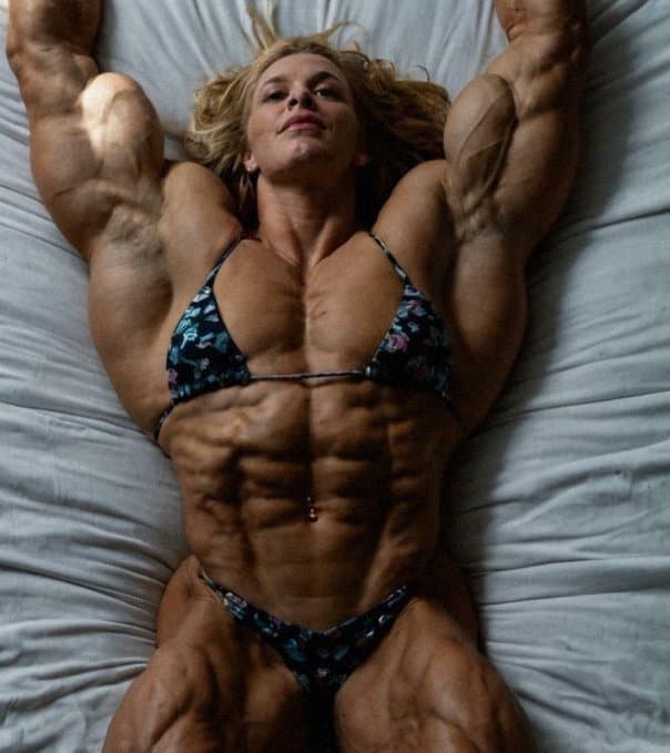 Smell those muscle armpits