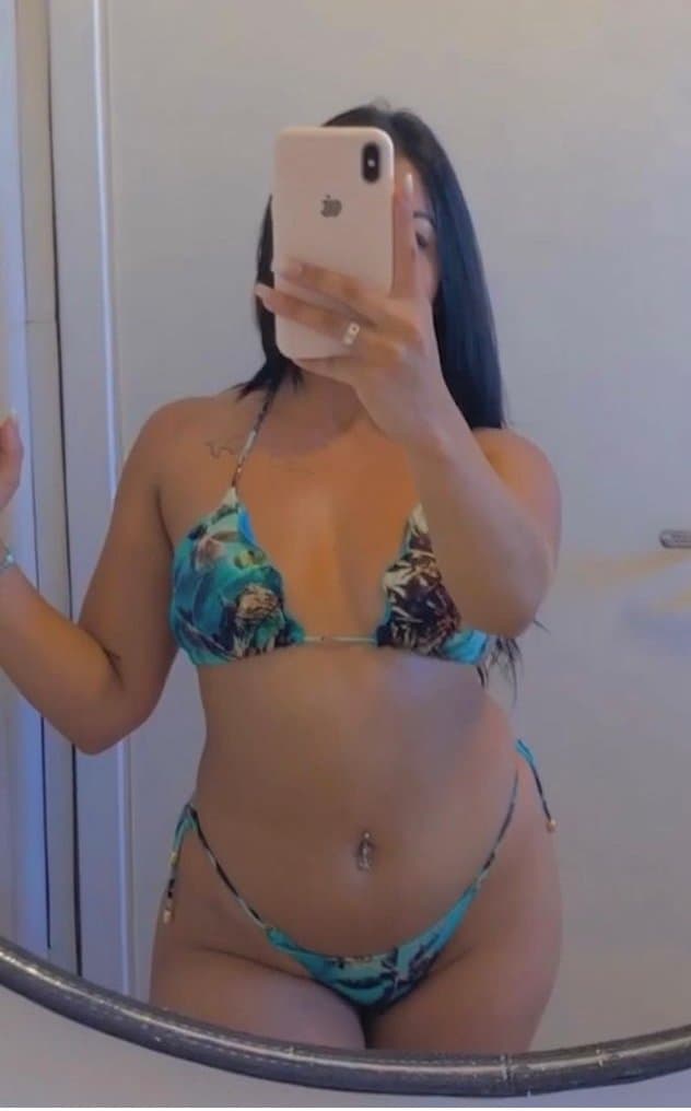 Recepcionista da academia Novinha deu pro dotado da academia e meteu chifre no namorado, marmita