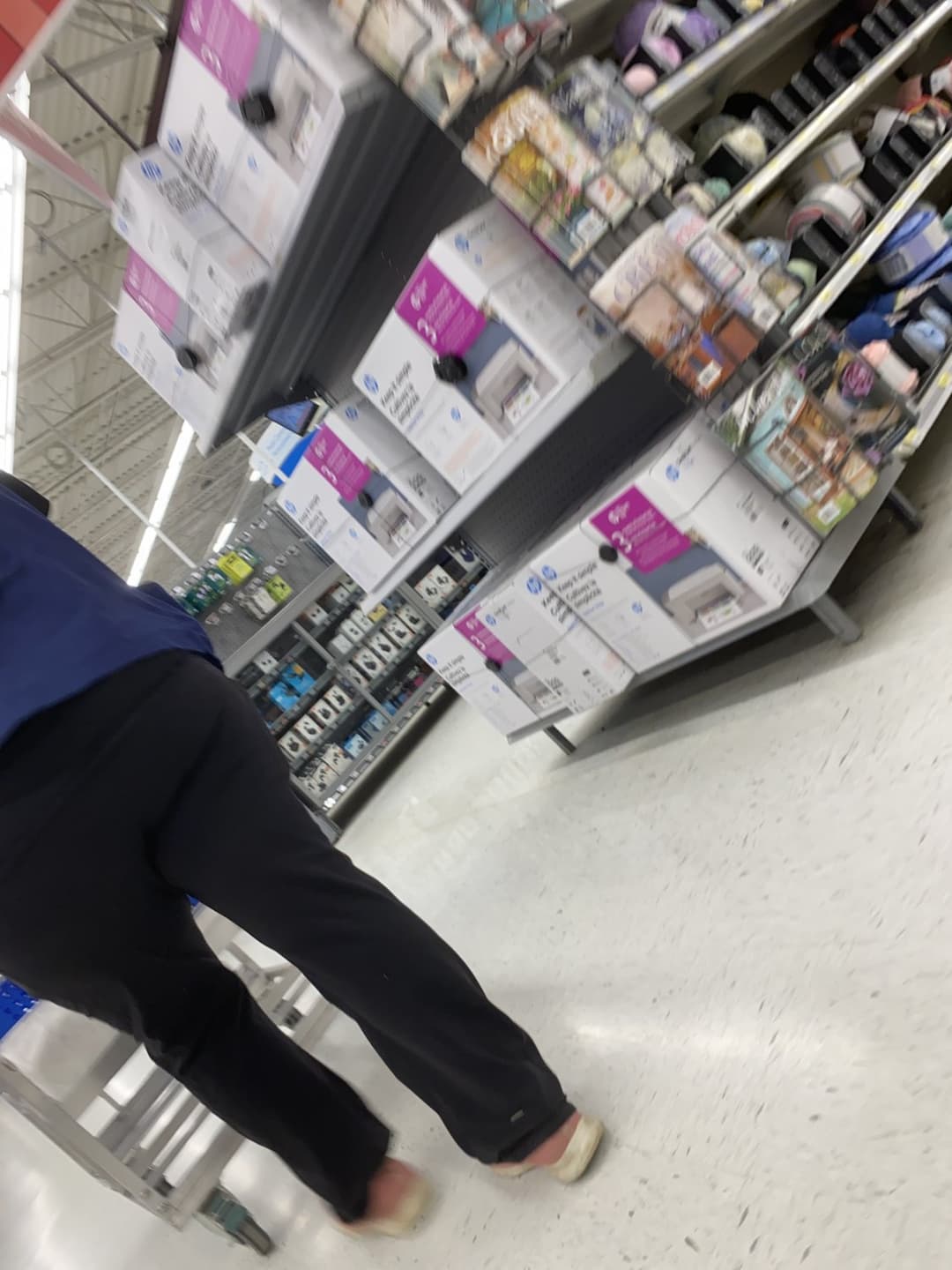 Thick Bbw Pawg Walmart Worker Creeps