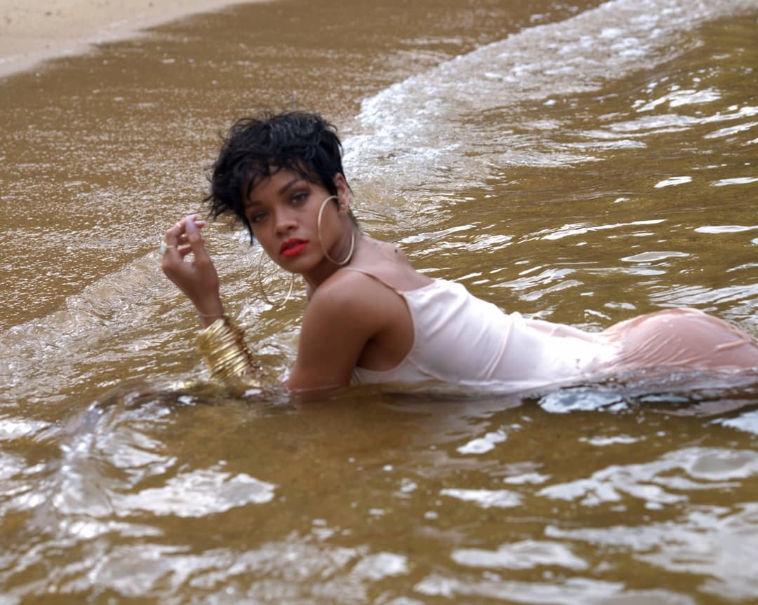 Rihanna - 2014 Vogue Brazil Outtakes v1