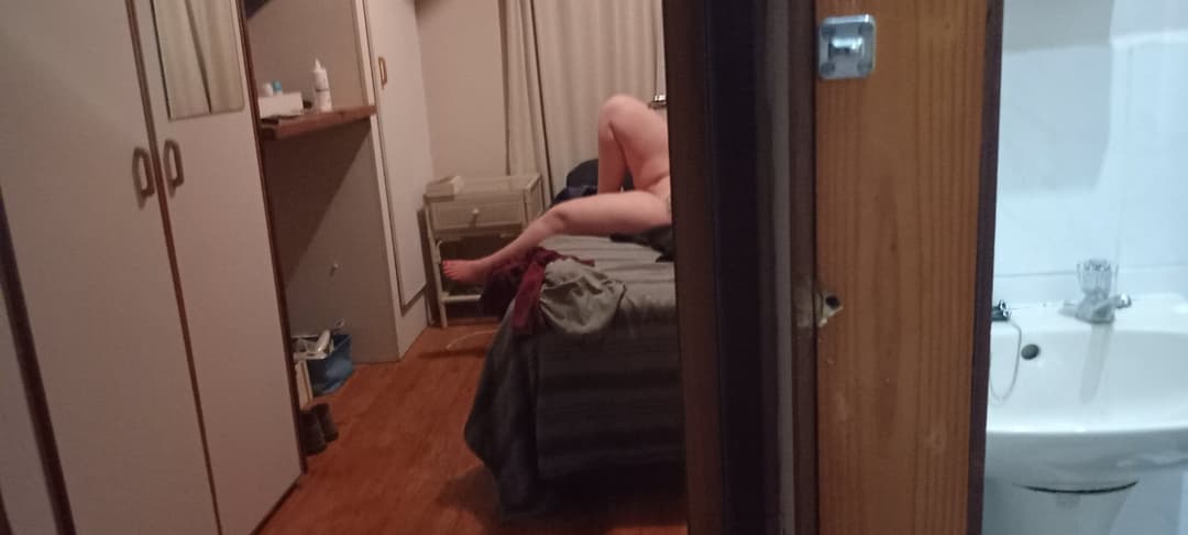 Sneaky 2 getting dressed