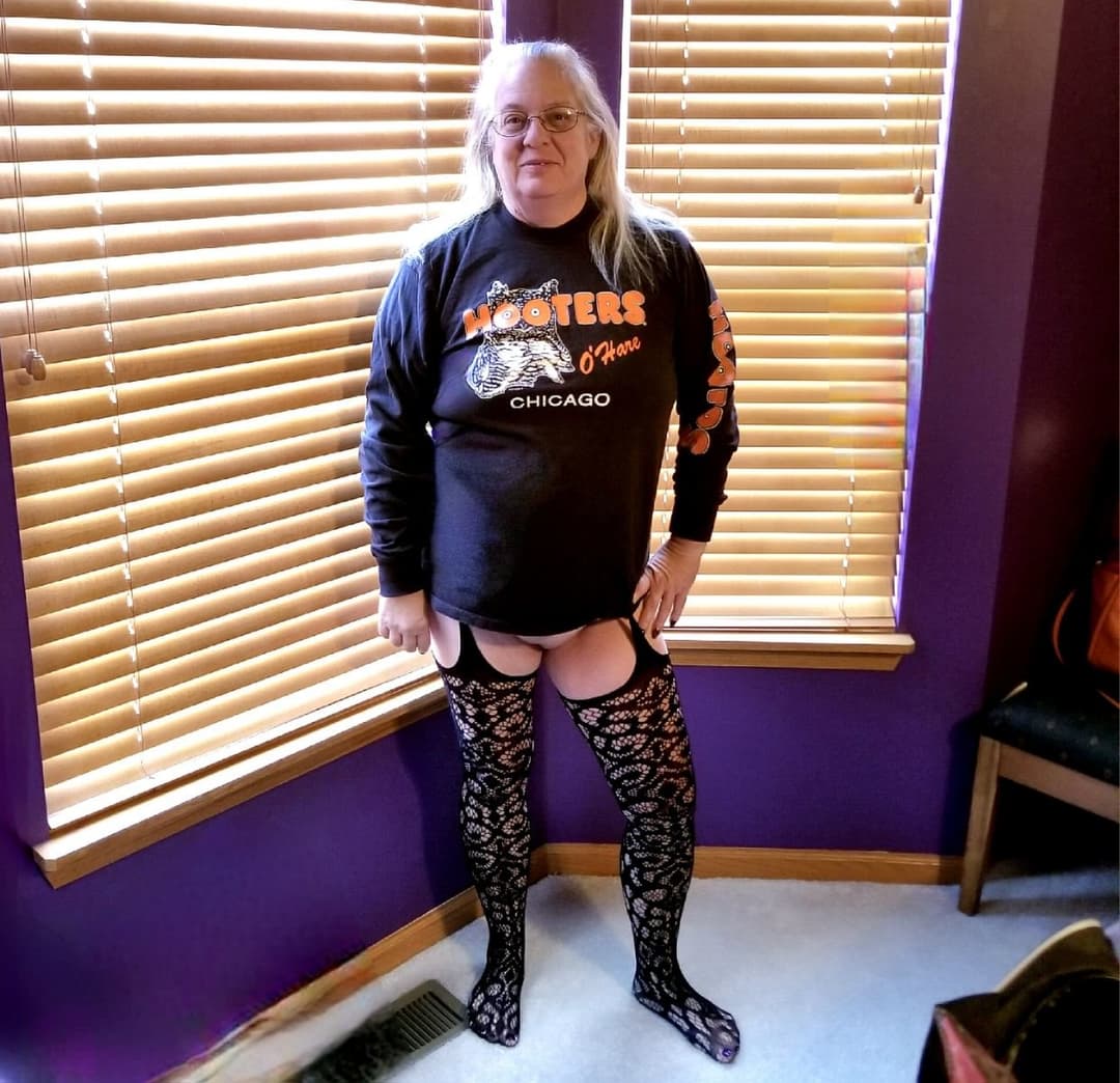 Click to view full size Working girl