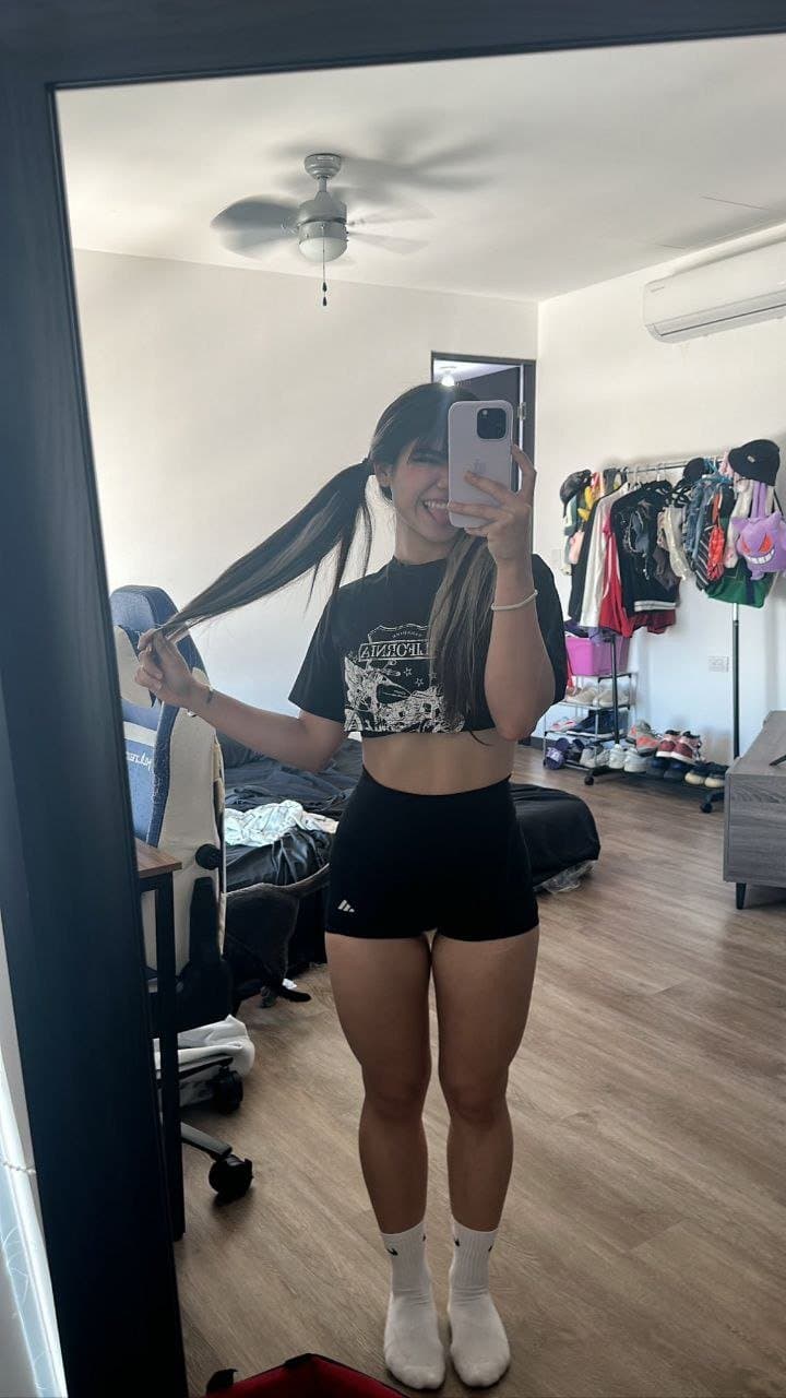 ALANA FLORES PACK COMPLETO XXX C8LO Y T3TA2 CUERPO PERFECTO DESCARGUENLO