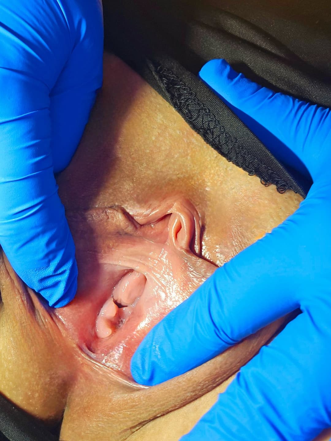 Charlotte spreading her meaty swollen pussy hole. Her KIK: LickMySwollenPus