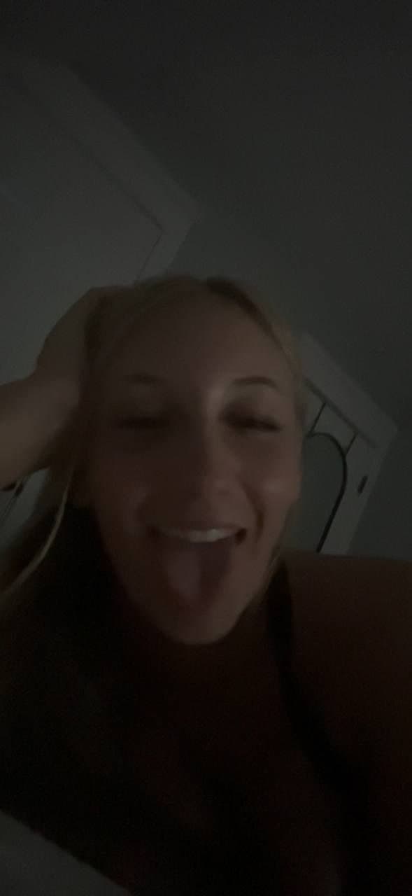 Me entregan una nueva zorrita sabrosa "Kenna"