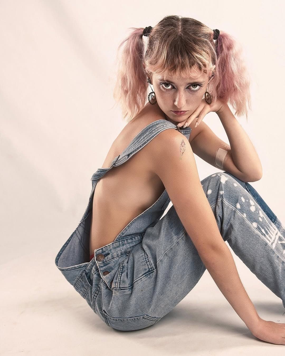 Which South African girl would you chose? You got 48 hrs with her. 1-10  choices