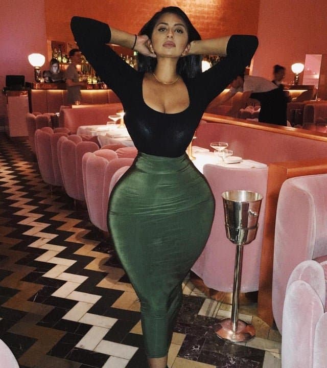 desi indian Bigass milf showing