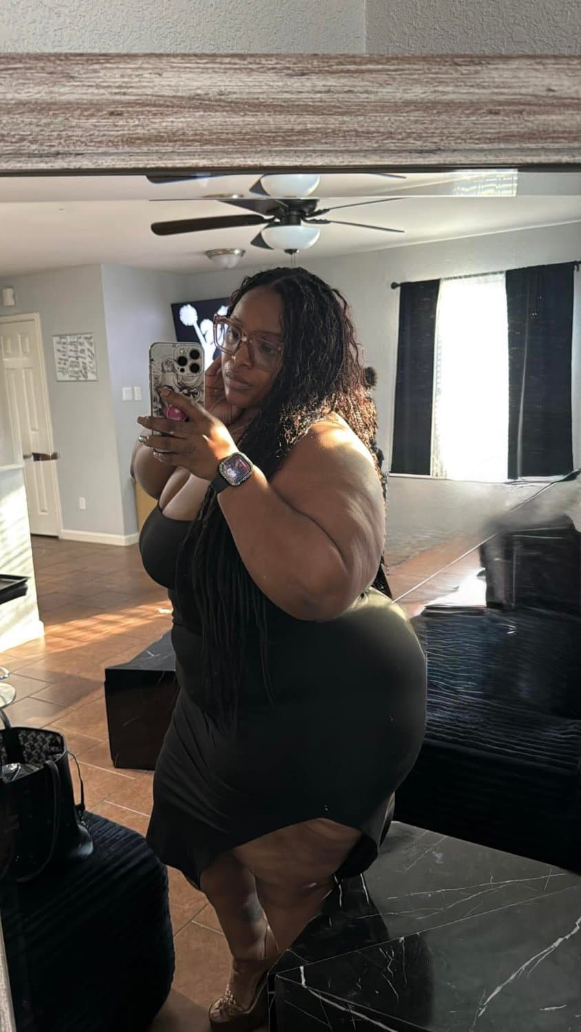 JUICY THICK BIG ASSES LATINA EBONY BBW SSBBW