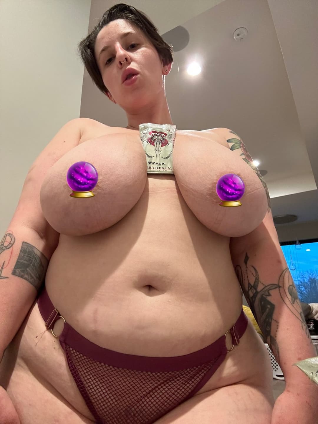 NYC Lesbian and Tik Tok E-Mommy All Natural Body