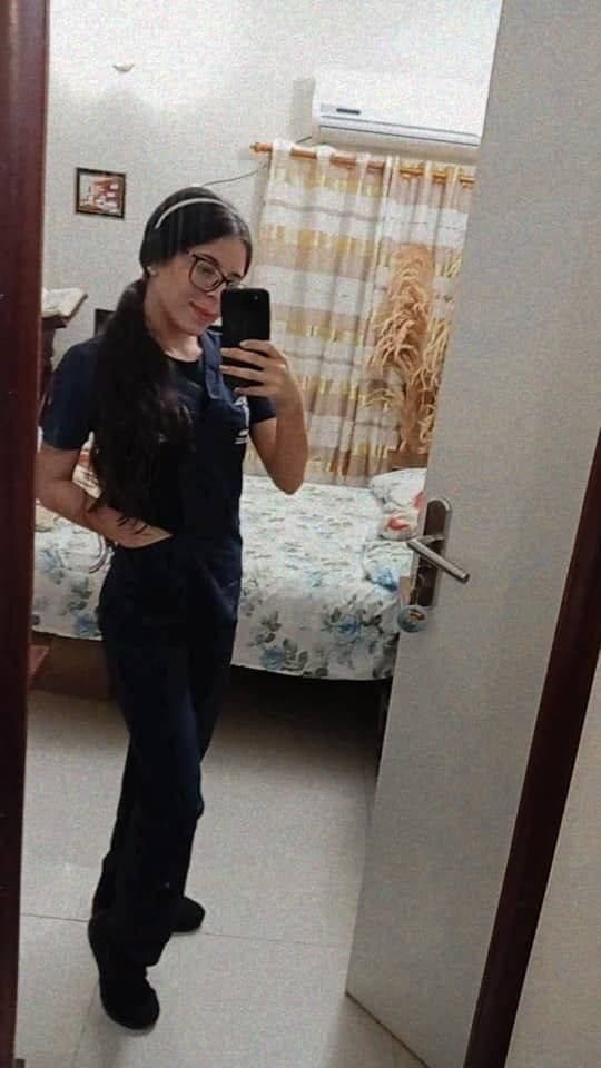 Alba María colegiala quemada