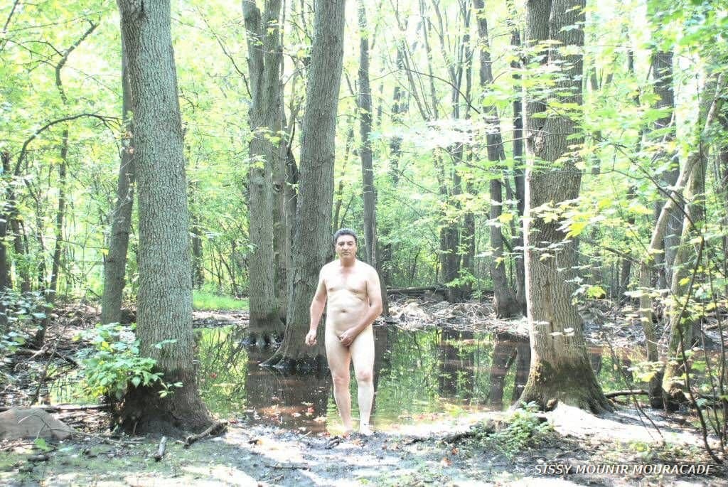 MOUNIR MOURACADE NUDE IN A PUBLIC PARK